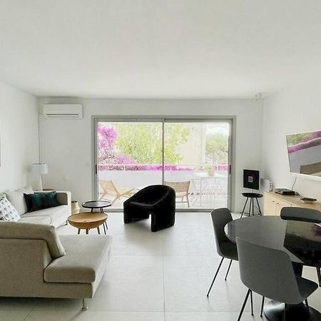 LA MAUVIERE - 75m2 - 4pers - Parking - Wifi Apartment Cassis Bagian luar foto